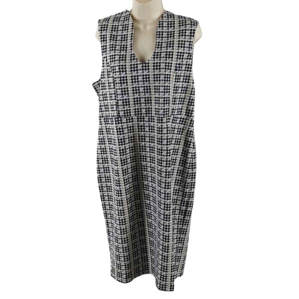 Nina Leonard sleeveless shift dress